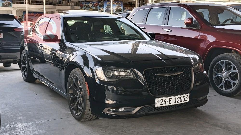 کرایسلەر 300